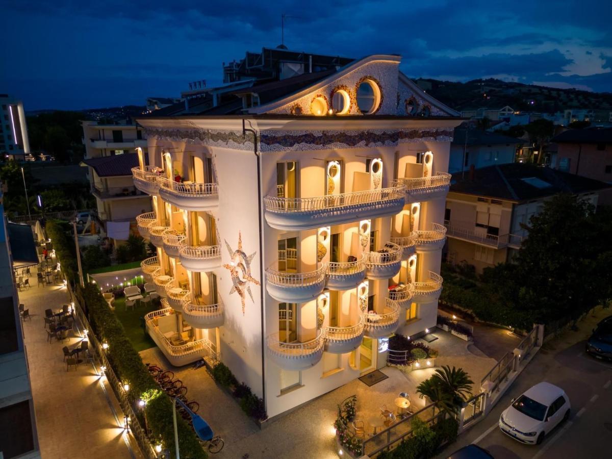 Residence Anchisemare Альба-Адріатіка Екстер'єр фото